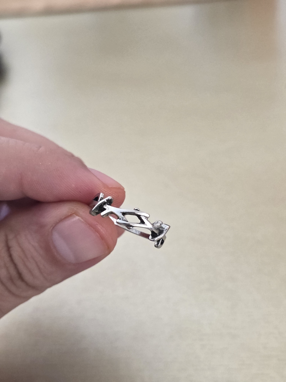 Silver Openwork Thorns Ring - Picture 1 of 5